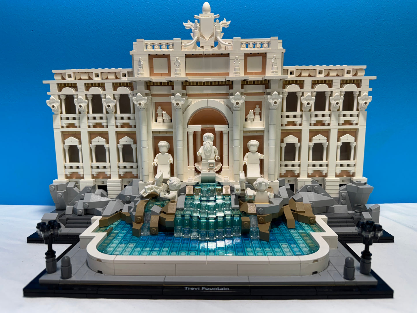 21062 LEGO Trevi Fountain Used