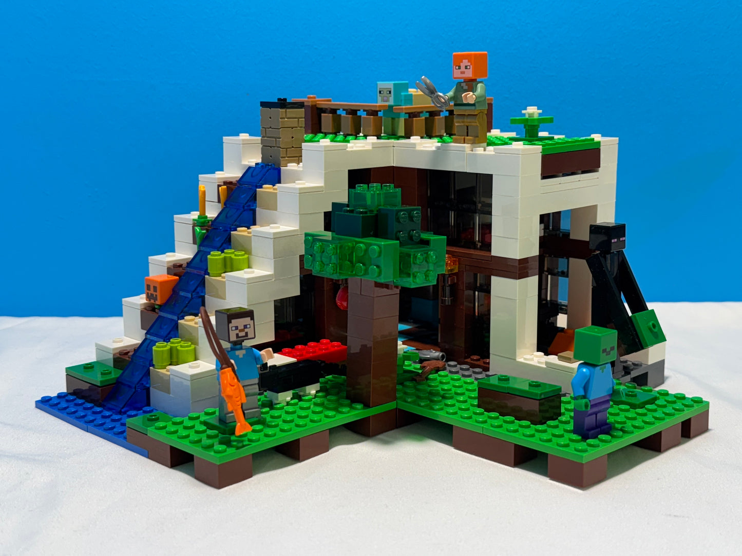 21134 LEGO Minecraft The Waterfall Base Used