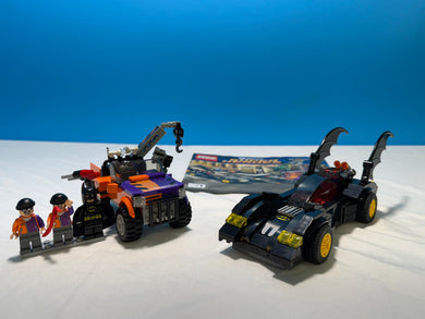 6864 Batman Batmobile and the Two-Face Chase