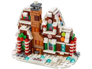 40337 Christmas Gingerbread House