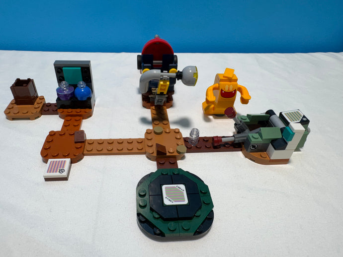 71397 LEGO Lab and Poltergust - Expansion Set Used