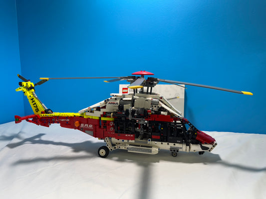 42145 LEGO Airbus H175 Rescue Helicopter Used