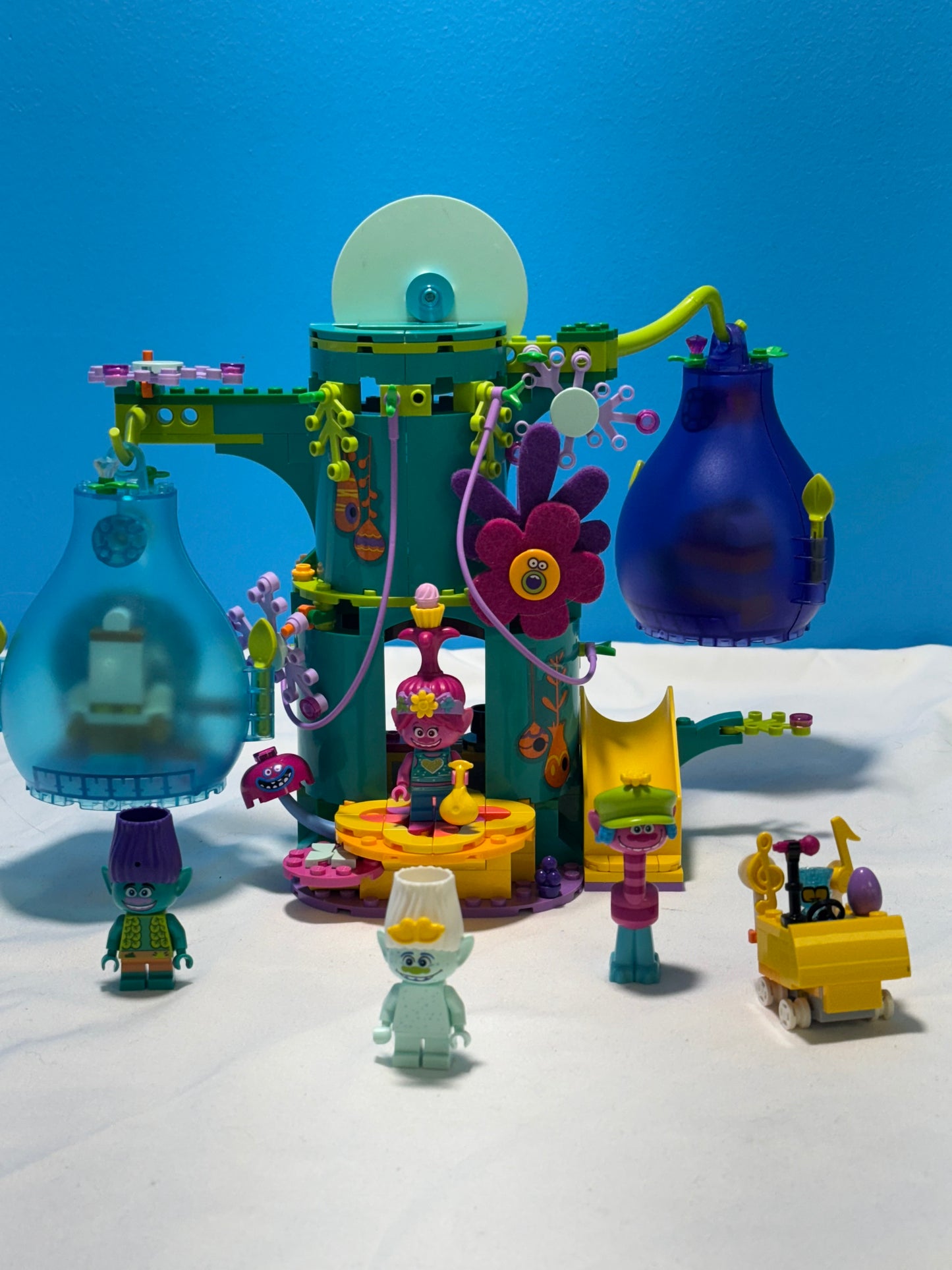 41255 LEGO Pop Village Celebration Used