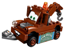 10733 LEGO Mater's Junkyard