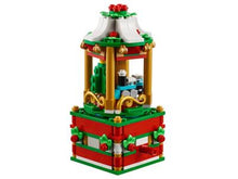 40293 Christmas Carousel