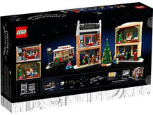 10308 LEGO Holiday Main Street