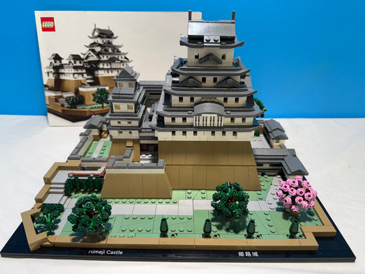 21060 LEGO  Himeji Castle Used